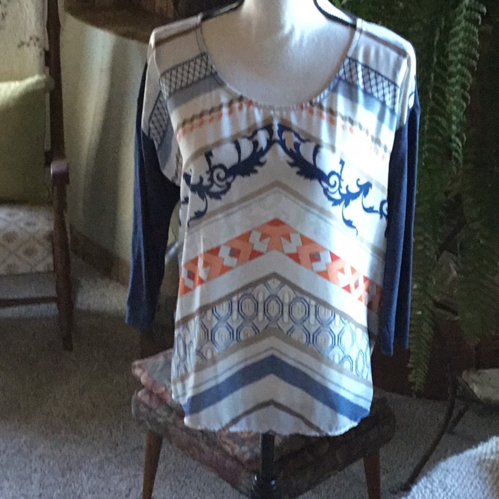 NWOT Chico’s Zenergy Top